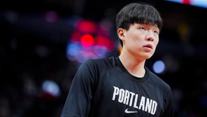 拓记：杨瀚森已经逐渐建立起信心 他会主动要球并果断出手