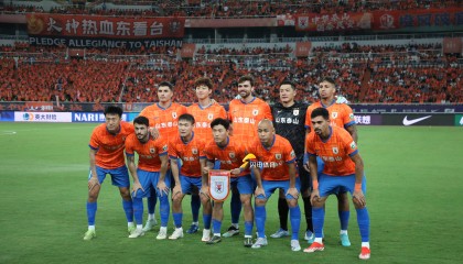 开云-山东泰山6-0复仇北京国安 泽卡：为了荣誉带伤出战