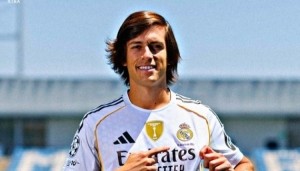 西甲官网显示，皇马新援阿尔瓦罗-费尔南德斯已经完成注册