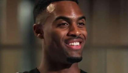 开云官网-赫拉芬贝赫：邓弗里斯有机会争夺金球奖，他踢出了一个出色赛季